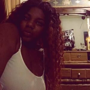 Meet your Posher, Tray